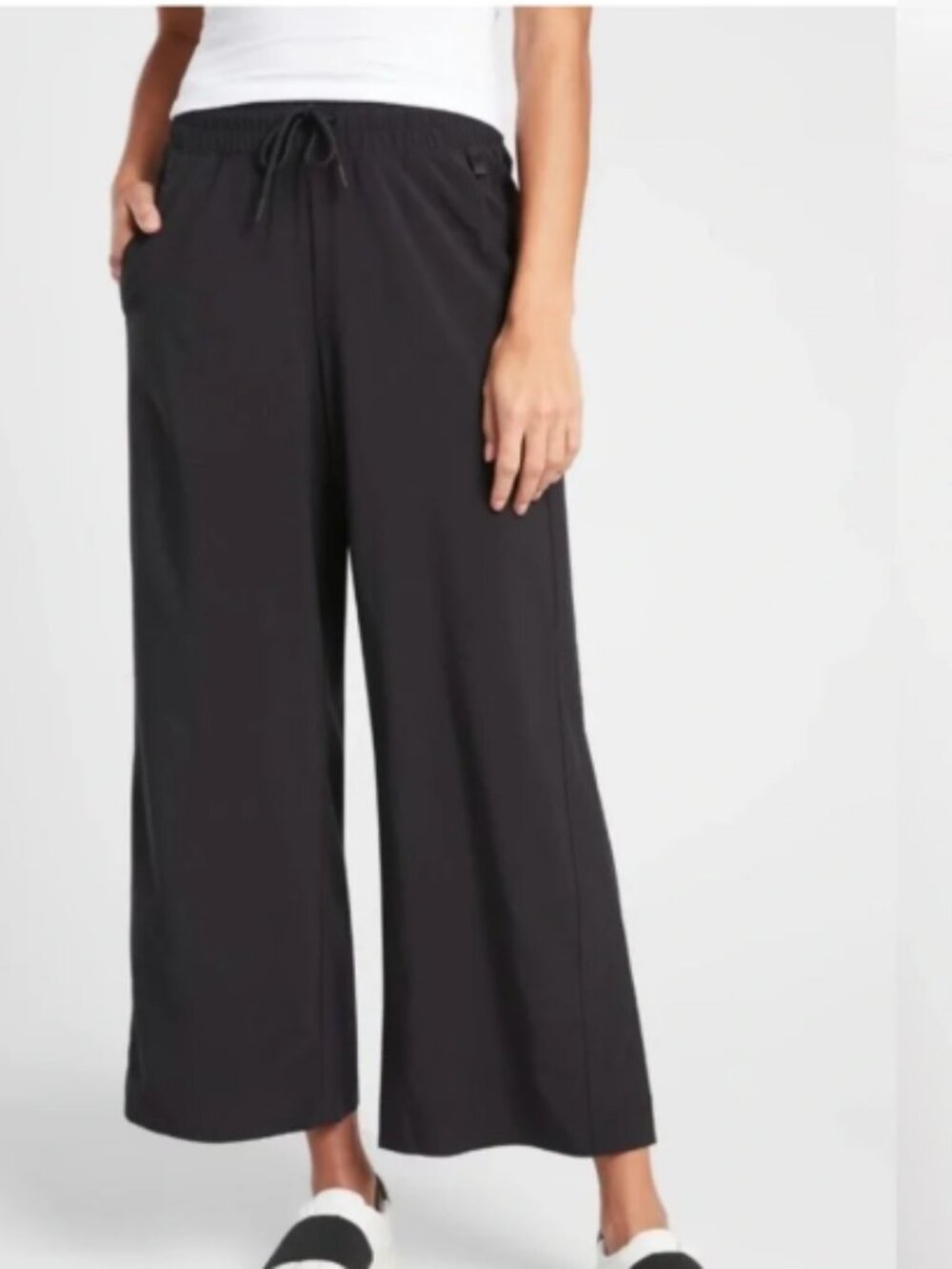 Avenue Wide Leg Crop Pant - Black - Size 10
